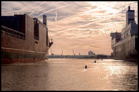 Rowers among super tankerz