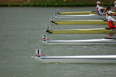 At the start World Champs 2006;  Photo courtesy of The Oarsome Bears
