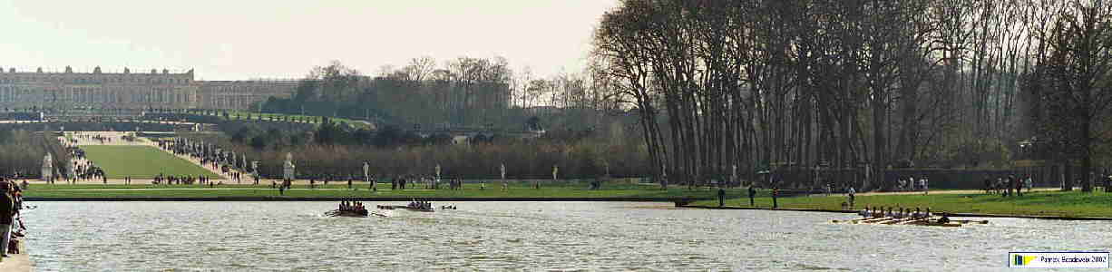 Sprints on the Grand Canal in Versailles