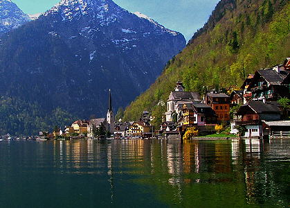 Perfect water for perfect rowing in a perfect setting - Hallstatt