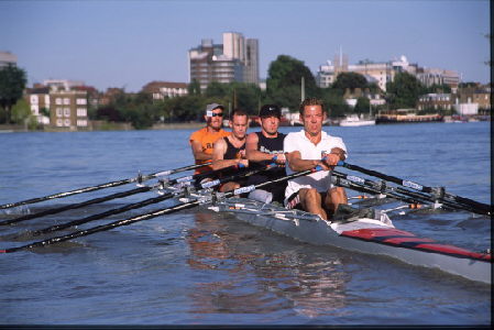 queerSchlag rowers out for a row!